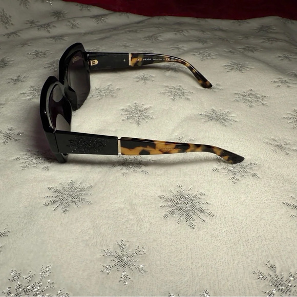 PRADA PR 21XS Leopard Print Black/Grey Polarized Sunglasses - Picture 6 of 9